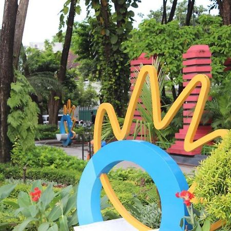 Jawa 22 Hotel And Residence スラバヤ エクステリア 写真